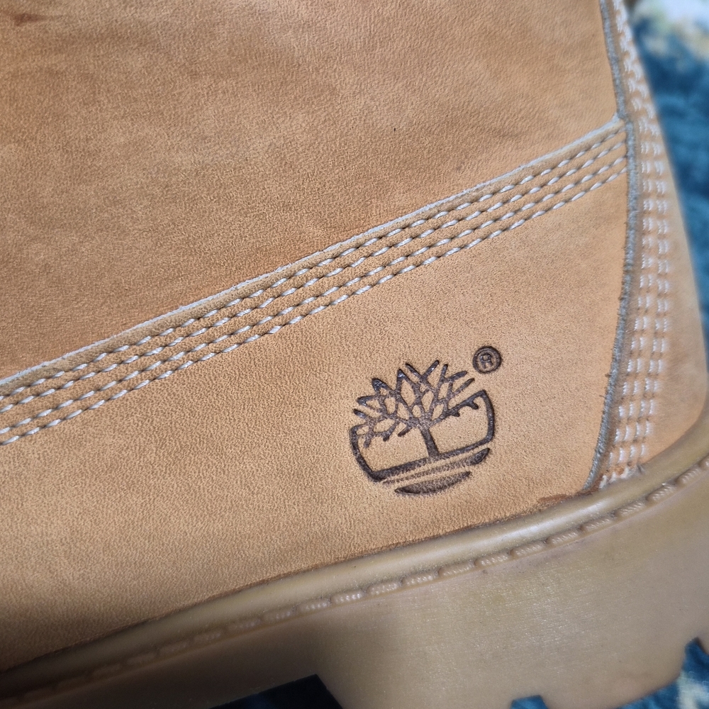 Timberland Tan Leather Boots - Picture 4 of 5
